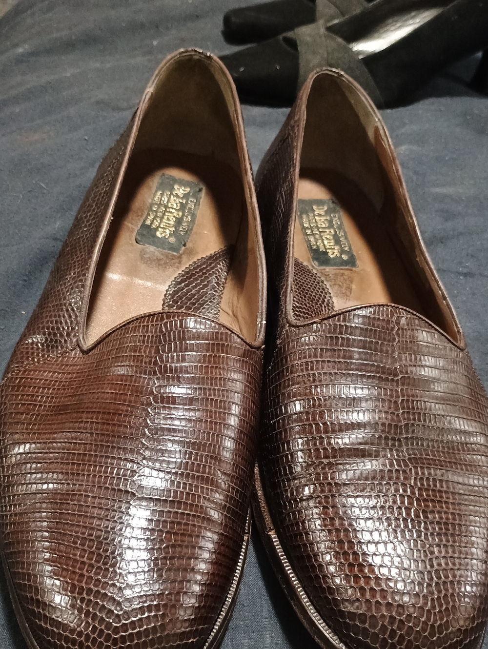 Leather Slip-On Loafers in Brown (230)